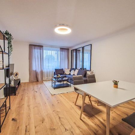 Feelhome - Design Apartment - Kitchen - Kingbed - Smart Tv Wina Bagian luar foto
